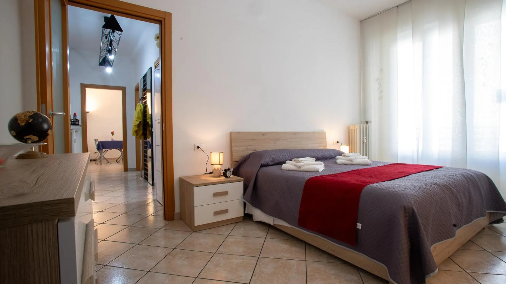 דירות קומו Ilaria House 0*,